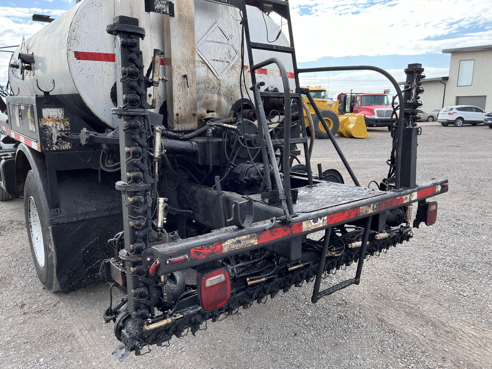 ./imagenes/INVOICE/2019/16599/CAMION PETROLIZADOR GMC TOPKICK (16).JPG